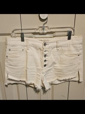 Free People Cream  Button-Front Denim Shorts
